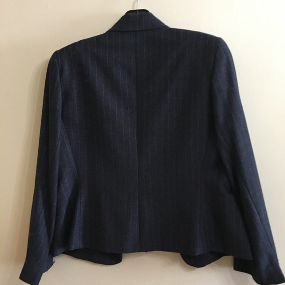 Classic Pinstripe crop wool jacket by Linda Allard for Ellen Tracy 14 Petite EUC - Picture 2 of 8